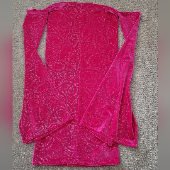 Twiley Collection NWOT Off The Shoulder Bardot Bell Sleeve Sequin Party Dress - Picture 8 of 15